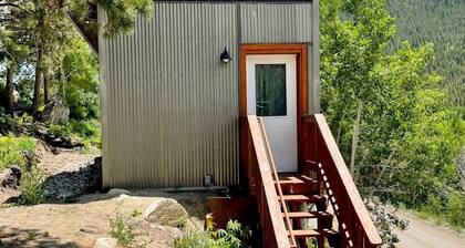 Dog Friendly • Close to Monarch Mountain • King Bed