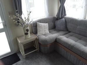 Living room - 3 bed Caravan Suzie 1,10 Mins From Beach Suzie 1 (Hull)