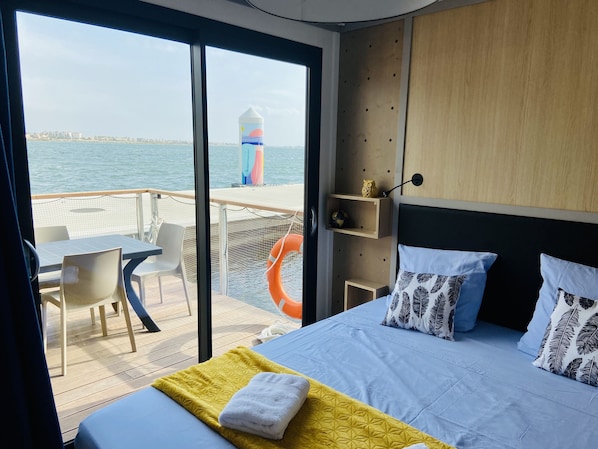 Wi-Fi gratuit, draps fournis