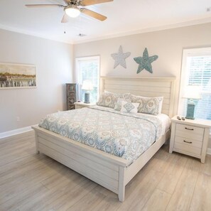 6 عدّة غرف نوم وسرير سفر وواي فاي مجانًا وملاءات أسرّة