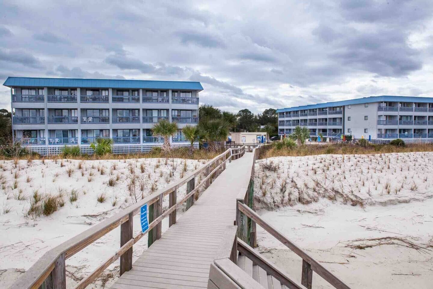 Pirate’s Cove Ocean~Beach~Pools~Family~Dolphin