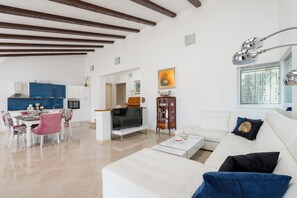 别墅 (Luxury Villa) | 客厅
