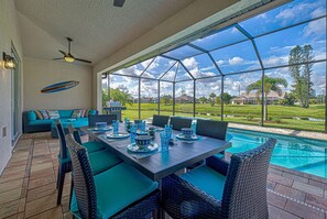 Outdoor dining