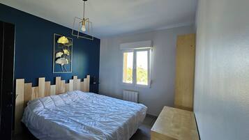 3 Schlafzimmer, Bügeleisen/Bügelbrett, Reisekinderbett, kostenloses WLAN