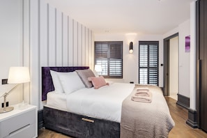 Leilighet – executive | Safe på rommet, strykejern/-brett, wi-fi (inkludert) og sengetøy