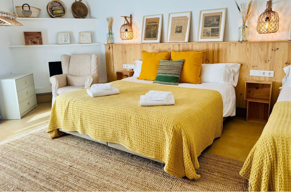 Quarto triplo superior, 1 quarto, vista para o jardim | 1 quarto, cofres nos quartos, individualmente decorados