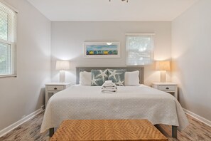 3 bedrooms, iron/ironing board, free WiFi, bed sheets - 1018 East Cooper! Cozy Cottage! Close to Beach access, Cornhole, Large Deck. Pet ok w/fee (Folly Beach)