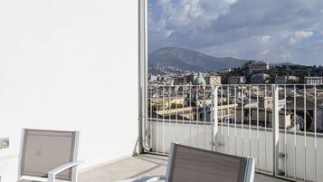 Apartamento básico | Terraço/pátio