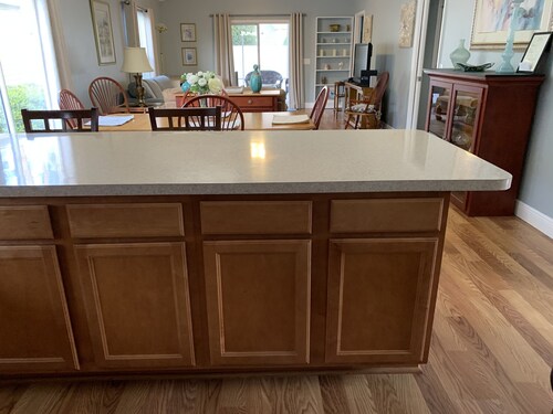 2/2 COURTYARD CLOSE TO LAKE SUMTER LANDING