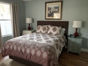 2 chambres, fer et planche à repasser, accès à Internet, literie fournie