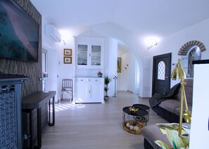 Maison, 3 chambres | Coin séjour