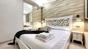 Apartment, 4 Bedrooms | 4 bedrooms, iron/ironing board, cribs (surcharge), WiFi (free)