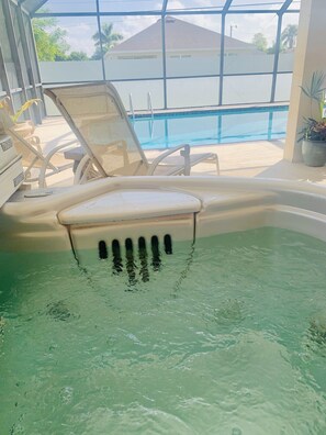 Piscine extérieure, piscine chauffée