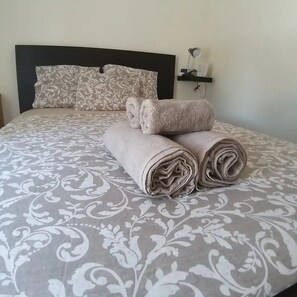 1 Schlafzimmer, Bügeleisen/Bügelbrett, WLAN