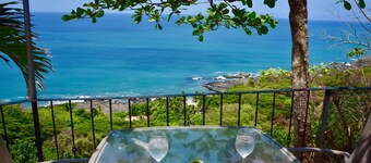 Montezuma Heights the cute Mariposa Cottage, into the great wide open.  Sleeps 2