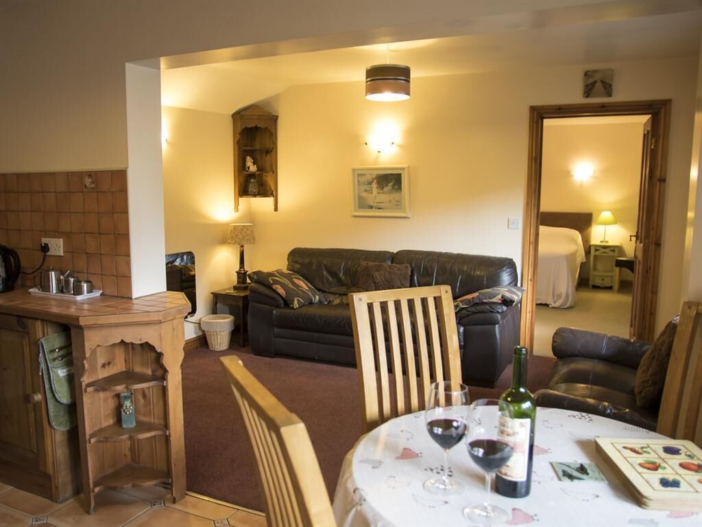 Swallow Cottage - The Chestnuts Holiday Cottages