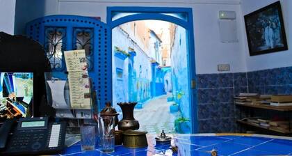 Placed in the heart of the old town, super friendly close to everything you need