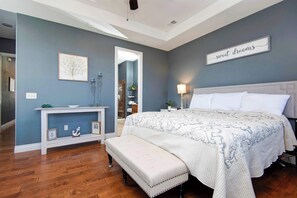 2 bedrooms, iron/ironing board, travel cot, WiFi