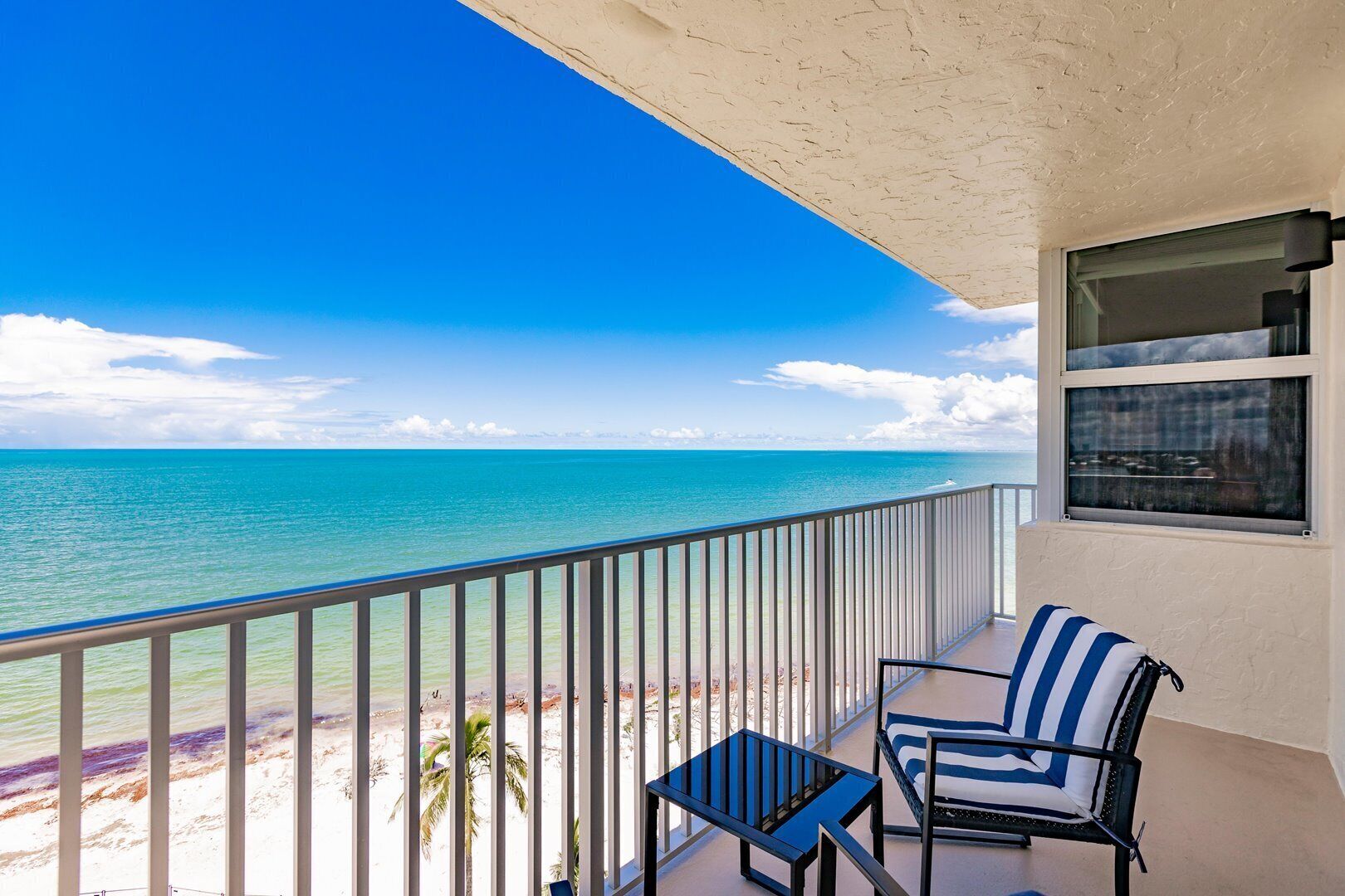 Ocean Breeze 1 - Beach View