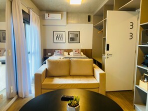 Apartamento | Roupas de cama premium, cortinas blackout, Wi-Fi de cortesia