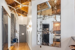 1 dormitorio, tabla de planchar con plancha, wifi gratis y ropa de cama