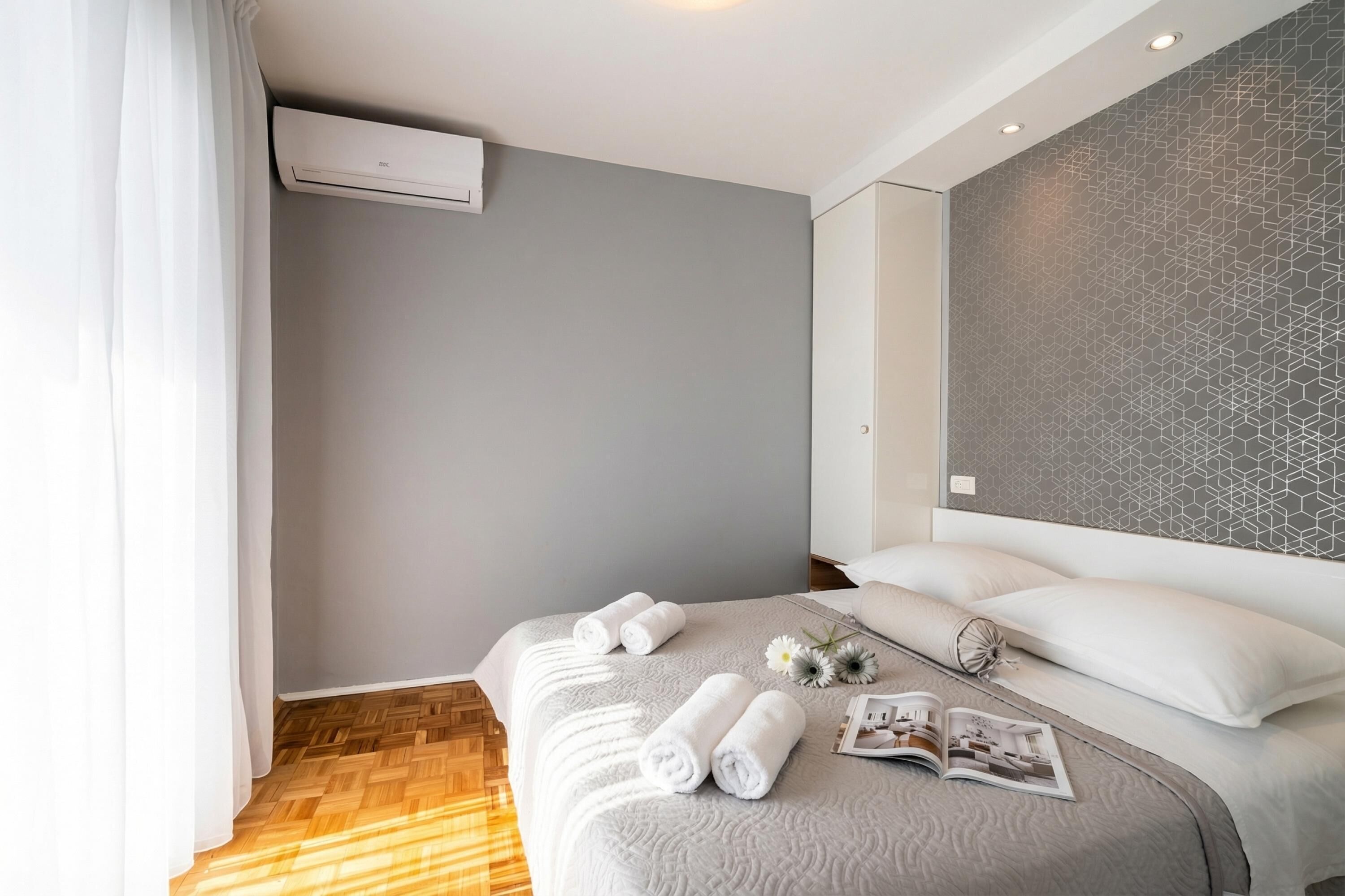 Familienvilla, 6 Schlafzimmer, Balkon, Meerseite (Villa Sine With Amazing Sea Panorama) | 6 Schlafzimmer