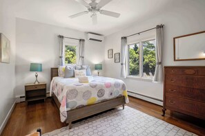 4 slaapkamers, een strijkplank/strijkijzer, wifi, beddengoed