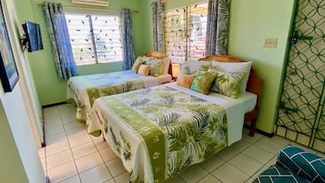 1 quarto, Wi-Fi de cortesia, roupa de cama