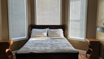 3 bedrooms, iron/ironing board, free WiFi, bed sheets