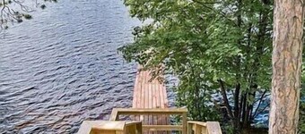 Beautiful Lakefront House With Three Bedrooms,  Two Baths, Pier / Hoist 