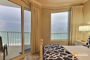 4 makuuhuonetta, silitysrauta/-lauta, ilmainen Wi-Fi, vuodevaatteet