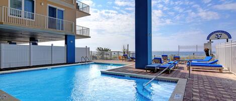 Udendørs pool, opvarmet pool