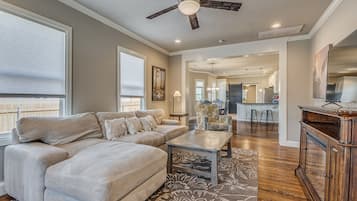 TV connectée, cheminée