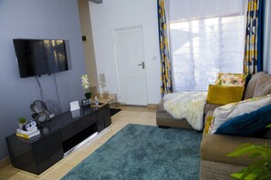 Smart TV - Stylish Apartment near Foxdale Court and Forest (Lusaka)