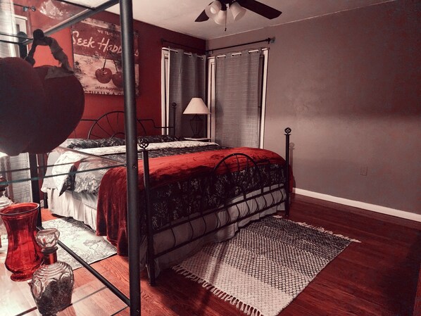 4 Schlafzimmer, Bügeleisen/Bügelbrett, WLAN, Bettwäsche