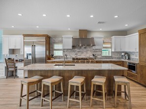 Fridge, microwave, oven, stovetop - Elegant Beachfront Home w/ Private Pool & Parking (Redington Shores)