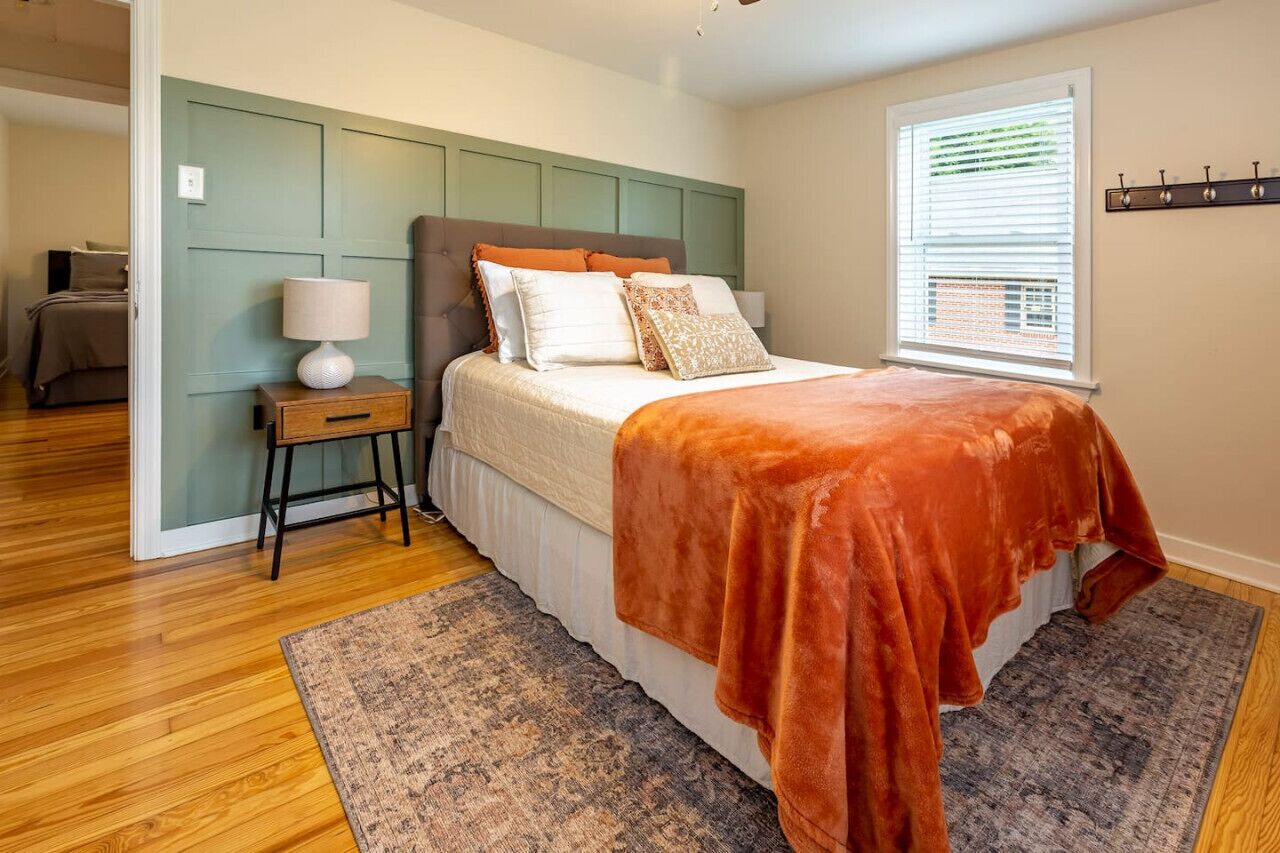 2 bedrooms, desk, iron/ironing board, free WiFi