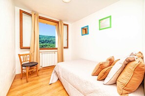 2 多间卧室、熨斗/熨衣板、旅行婴儿床、免费 WiFi
