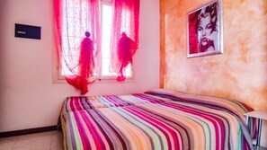 2 bedrooms