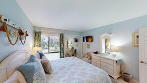 3 bedrooms, WiFi, bed sheets - Lakeside Retreat Spacious 3BR 2BA Resort Amenities (Pawleys Island)