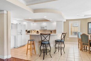 Fridge, microwave, oven, stovetop - Beachfront Getaway Luxurious 3BR with Ocean Views (Pawleys Island)
