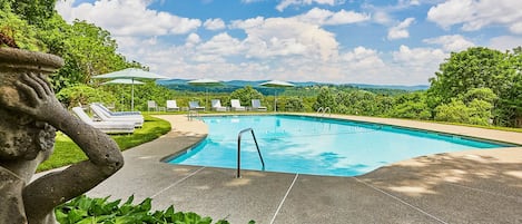 Seasonal outdoor pool, sun loungers