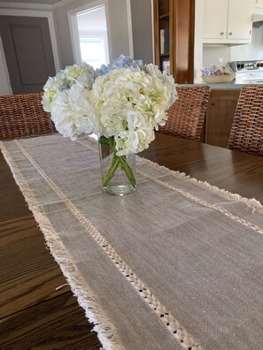 Dining - Courtney House on Lake Marion (Eutawville)