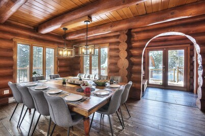 ☆ 10 min to ski Mont-TREMBLANT ⛷ Spa, Fireplace, pool table, Lake Access ☀