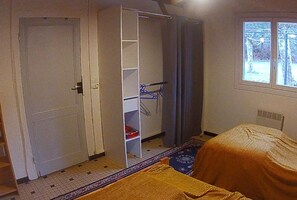 2 bedrooms