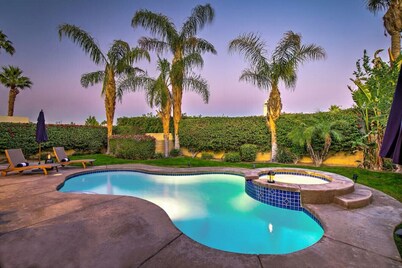 Make Yourself at Home in Palm Desert Luxury