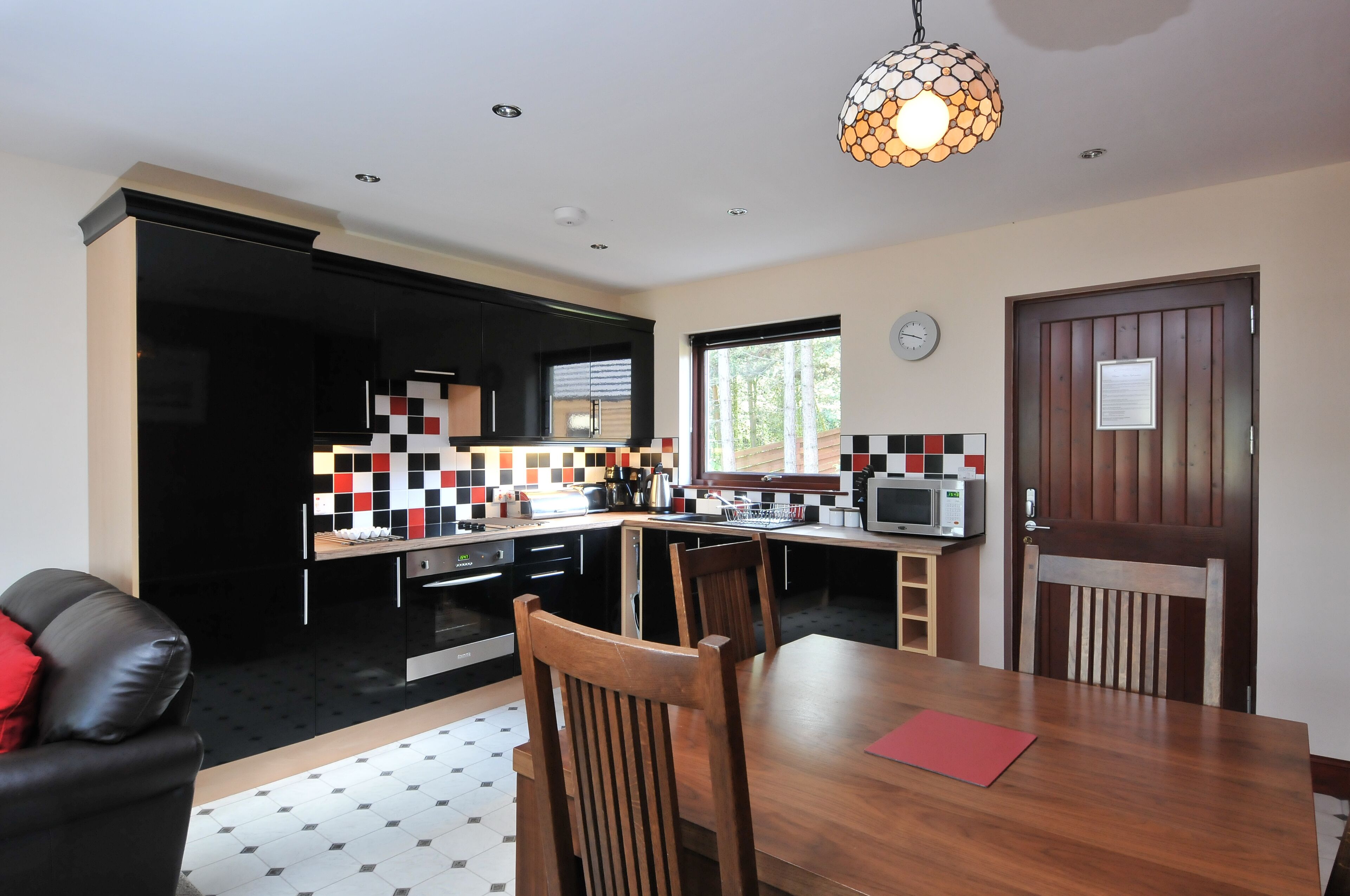 Chopin - Dining/Kitchen