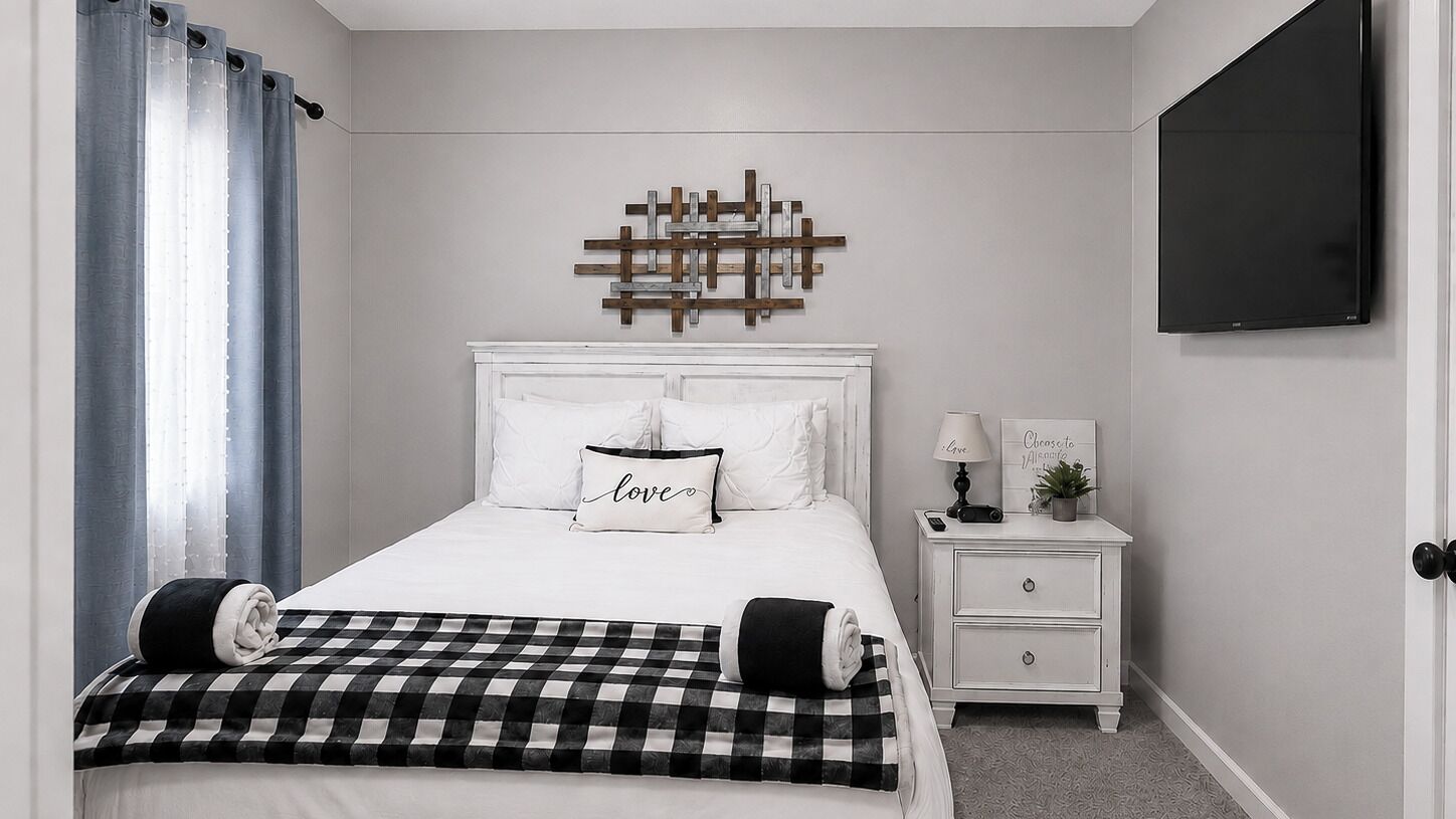4 bedrooms, iron/ironing board, free WiFi, bed sheets