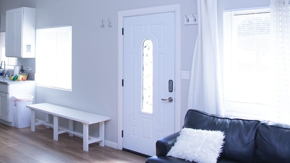 Smart TV, video games, DVD player, video library