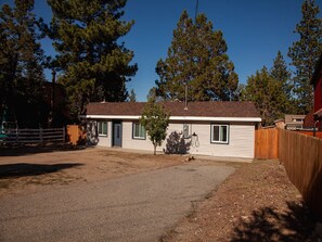 Exterior - Hot Tub, Game Room, Group Getaway with EV Charger (Big Bear)